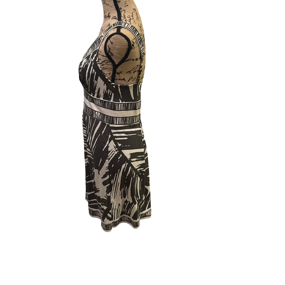 BCBGMaxAzria Black and White Halter Mini Flare Dress Size Medium Graphic Print - Picture 5 of 7